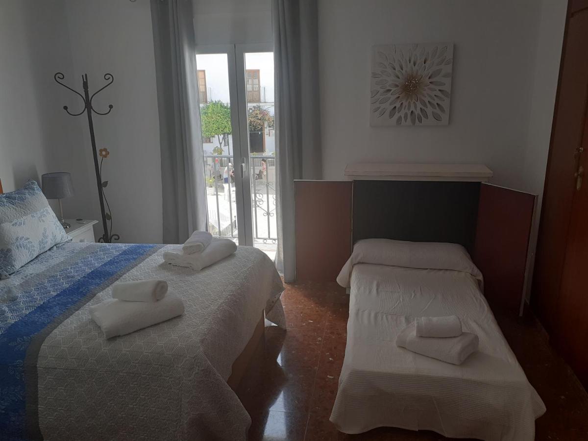 סהרה דה לה סיירה Casa Rural Plaza Zahara Buenas Vistas מראה חיצוני תמונה