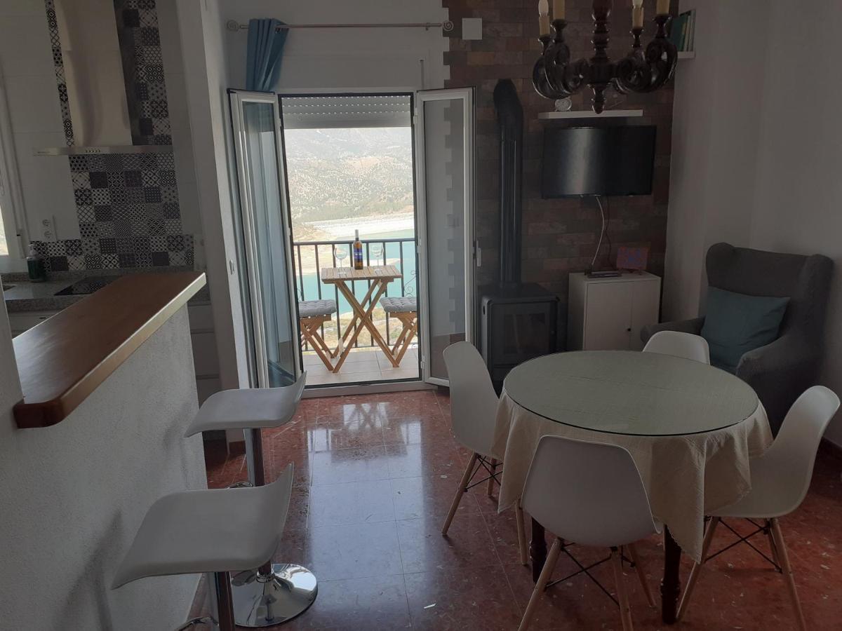 סהרה דה לה סיירה Casa Rural Plaza Zahara Buenas Vistas מראה חיצוני תמונה