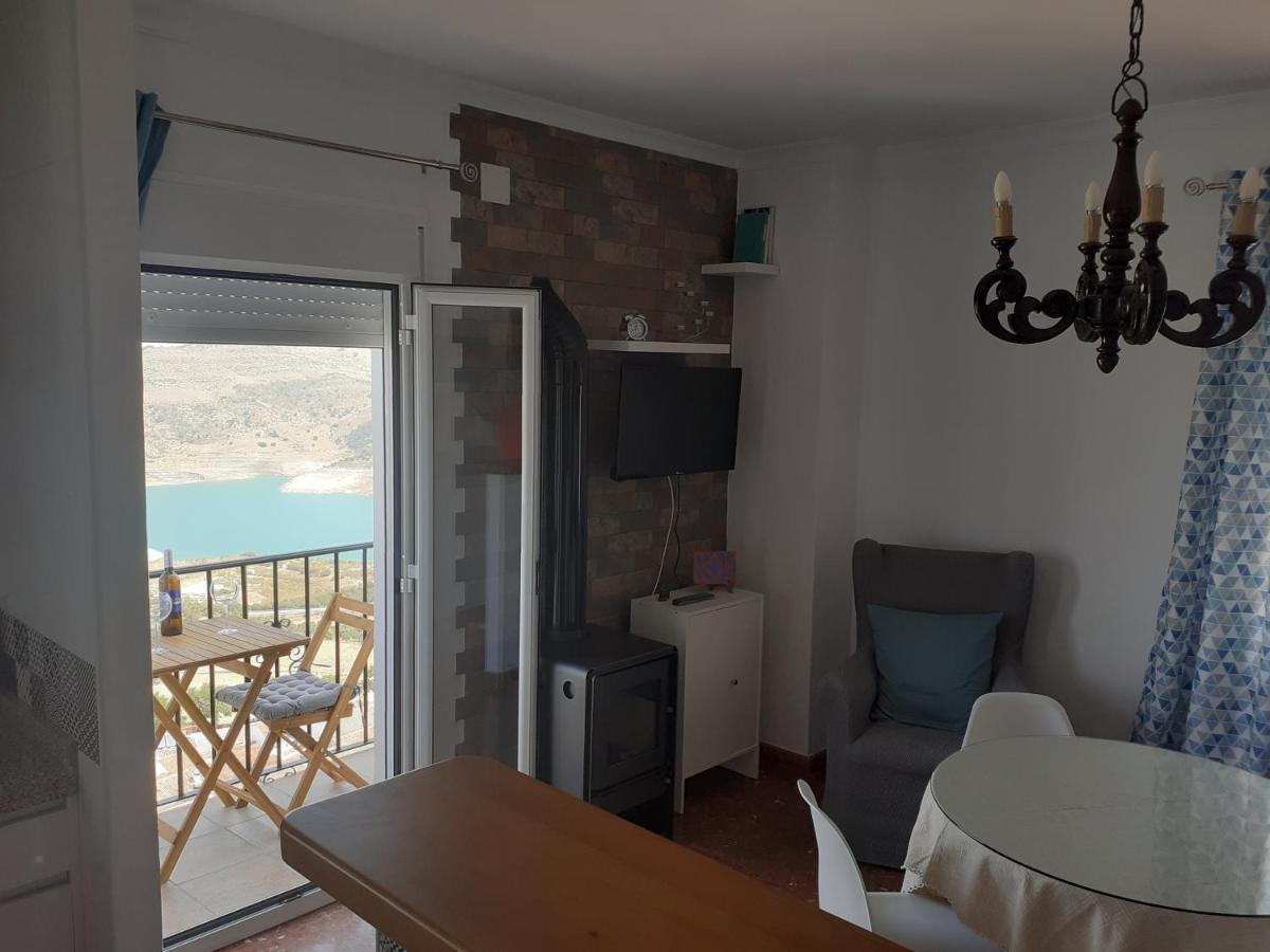 סהרה דה לה סיירה Casa Rural Plaza Zahara Buenas Vistas מראה חיצוני תמונה